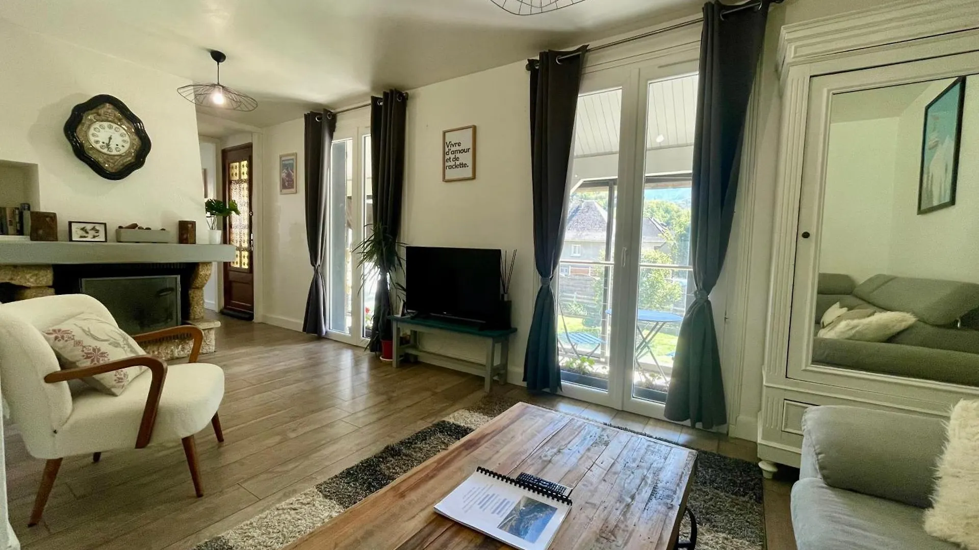 Apartment Bel Appartement Dans Residence Cheminee /Jardin Luz-Saint-Sauveur France